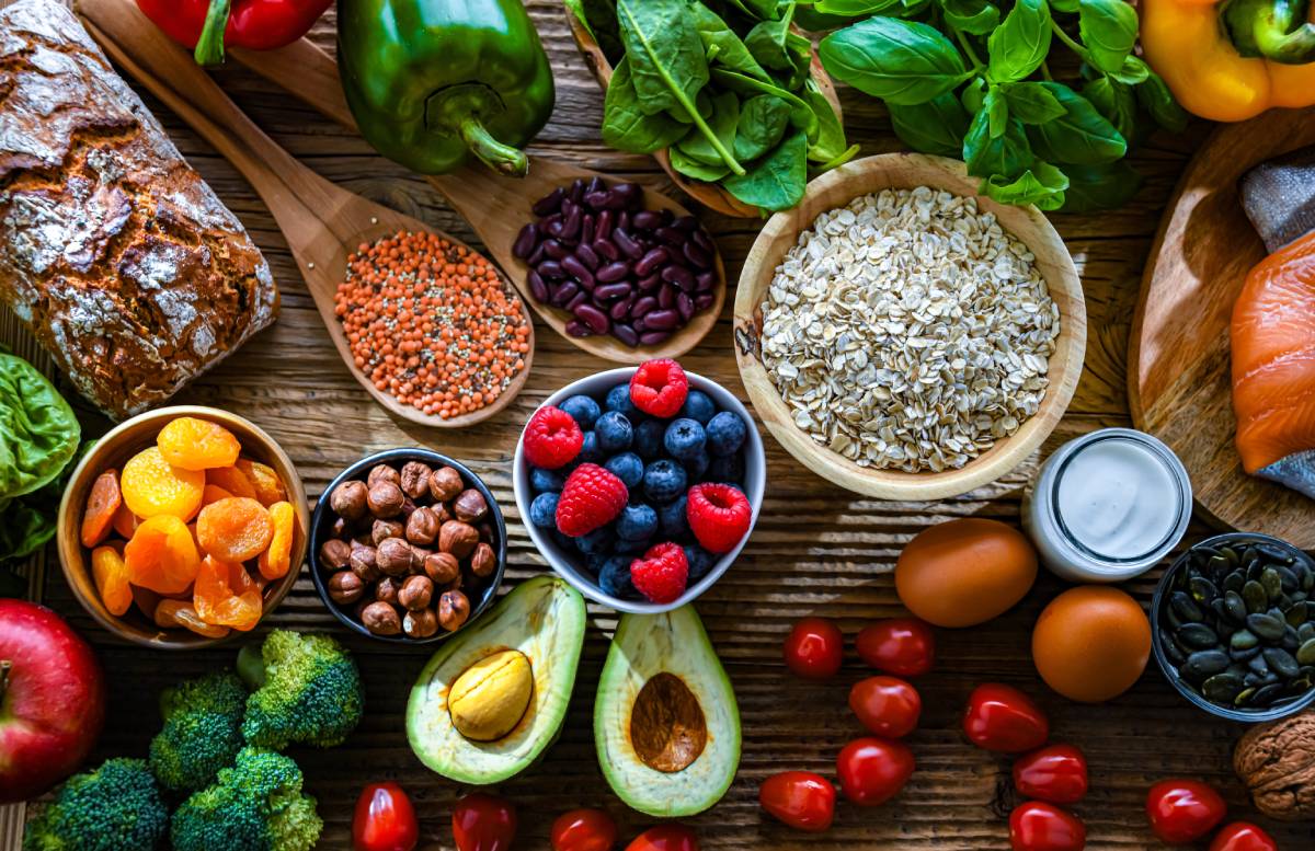 Food products recommended for a healthy diet.